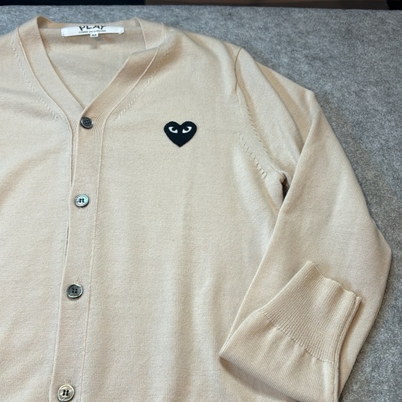 Comme Des Garcon PLAY Heart Patch  Cardigan in Beige. Made in Japan. - Picture 4 of 16